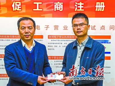 热烈：匚壹攀准一竦萌骋槐曜嫉缱佑抵凑